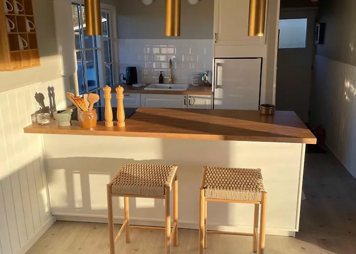 Feriehus Idyllic Summer House Close To Water And Nature Nedre Lysabild