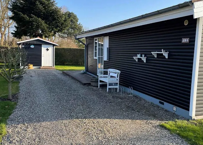 Feriehus Idyllic Summer House Close To Water And Nature *